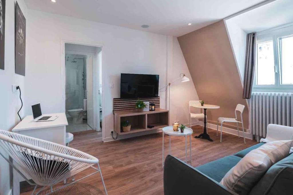 La Suite 7 Gite Urbain Charleville-Mézières المظهر الخارجي الصورة